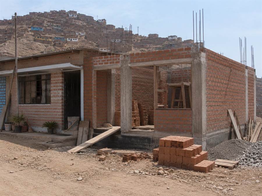 Vivienda de ladrillo en proceso de construcción